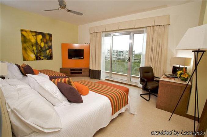 Krystal Urban Cancun & Beach Club Esterno foto